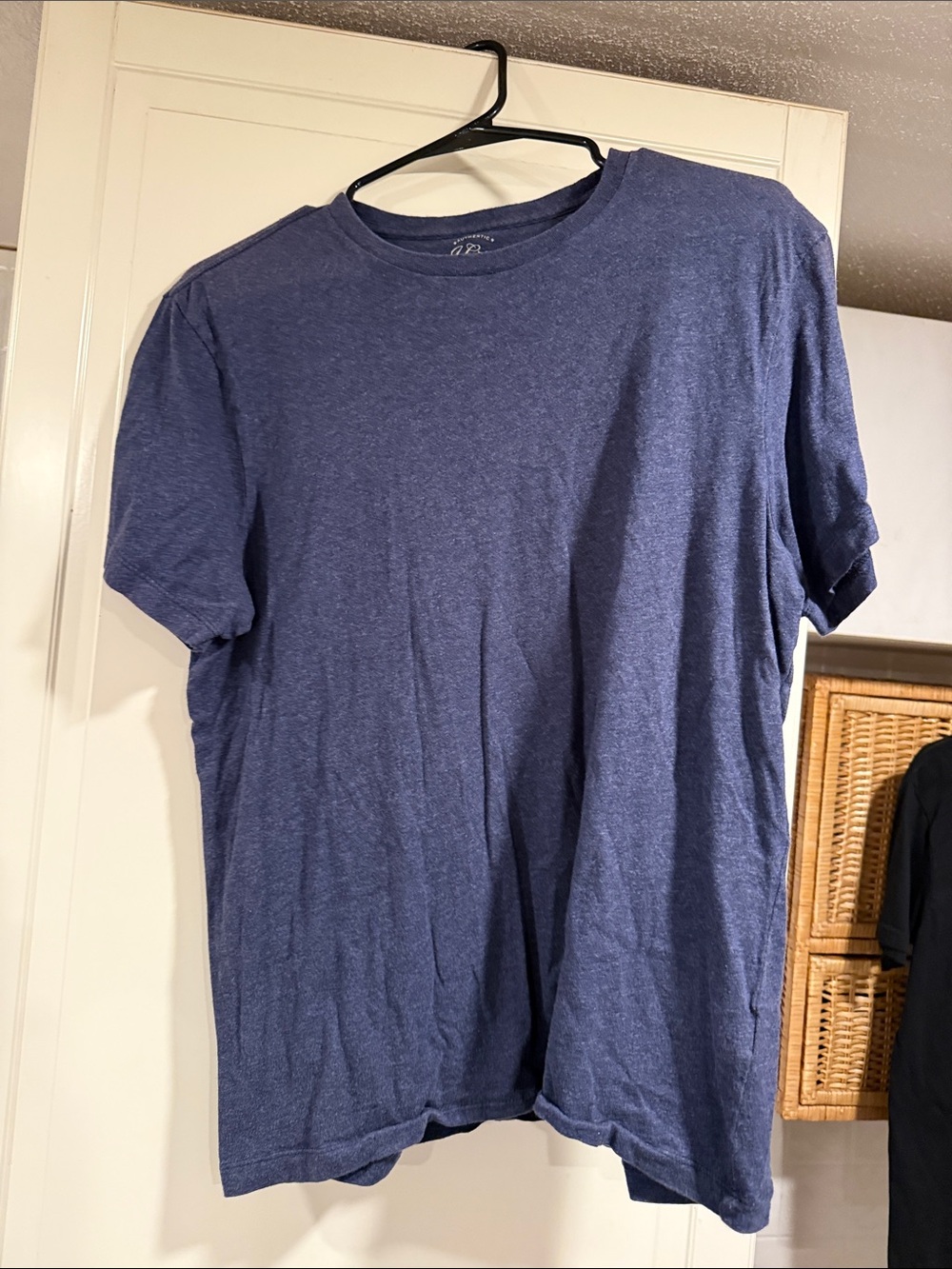 J crew Men's Classic Crew Neck T-Shirt - Blue size medium 7:30